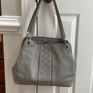 Beautiful leather Michael Kors handbag in excellent condition.
